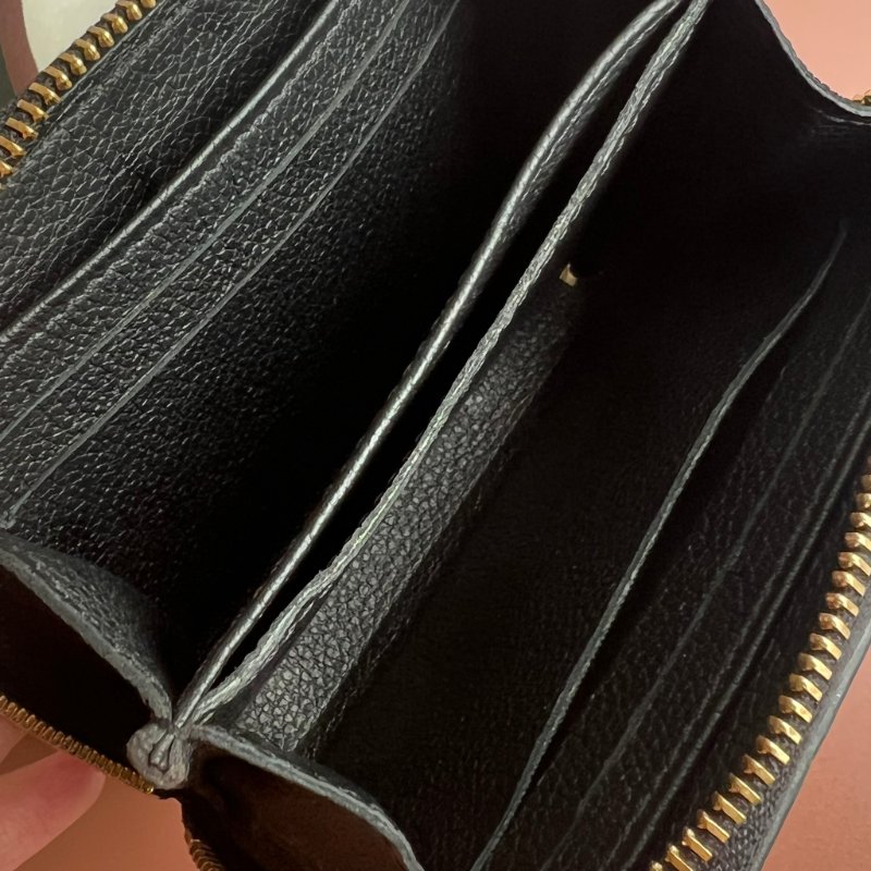 ::LOUIS VUITTON:: LV M60574 拉鍊零錢包 Monogram Empreinte 柔軟粒面壓花牛皮小短夾 卡包-8