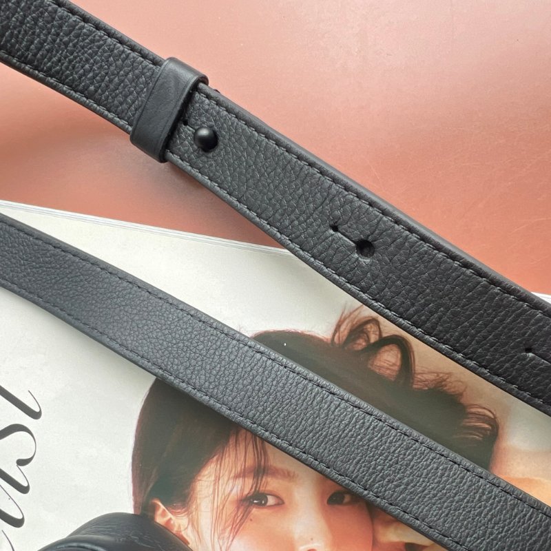 ::LOUIS VUITTON:: LV M82544 Alpha Monogram Shadow 黑色壓紋牛皮小相機包 斜背包 可穿戴式錢包-20