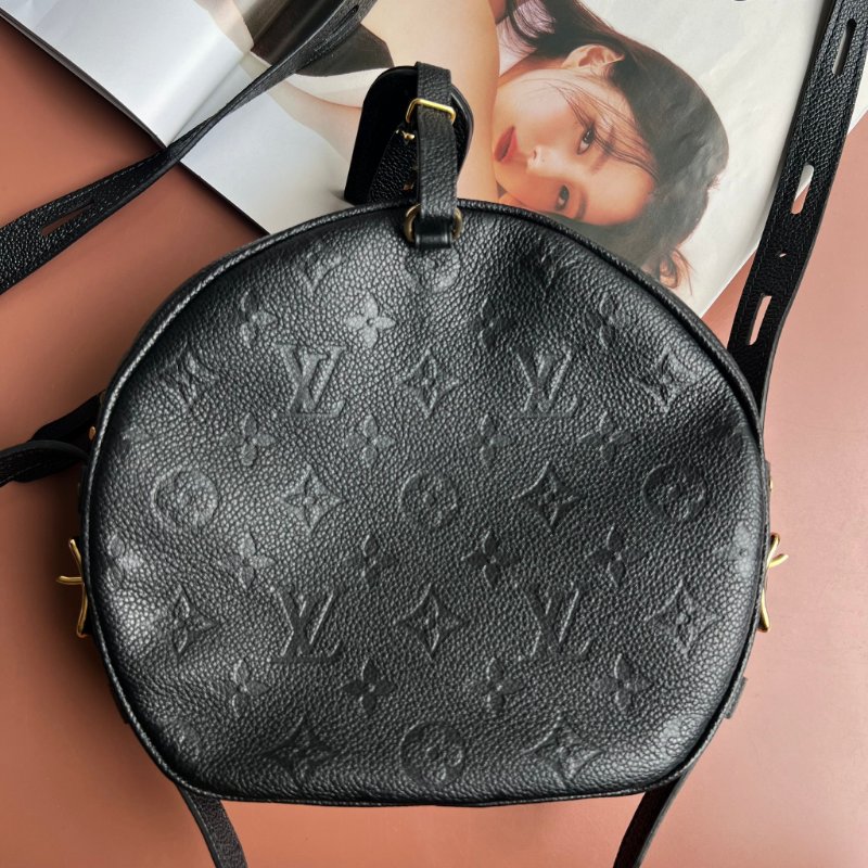 ::LOUIS VUITTON:: LVBOÎTE CHAPEAU SOUPLE 黑色圓餅包 斜背包 側背包 帽盒包-4