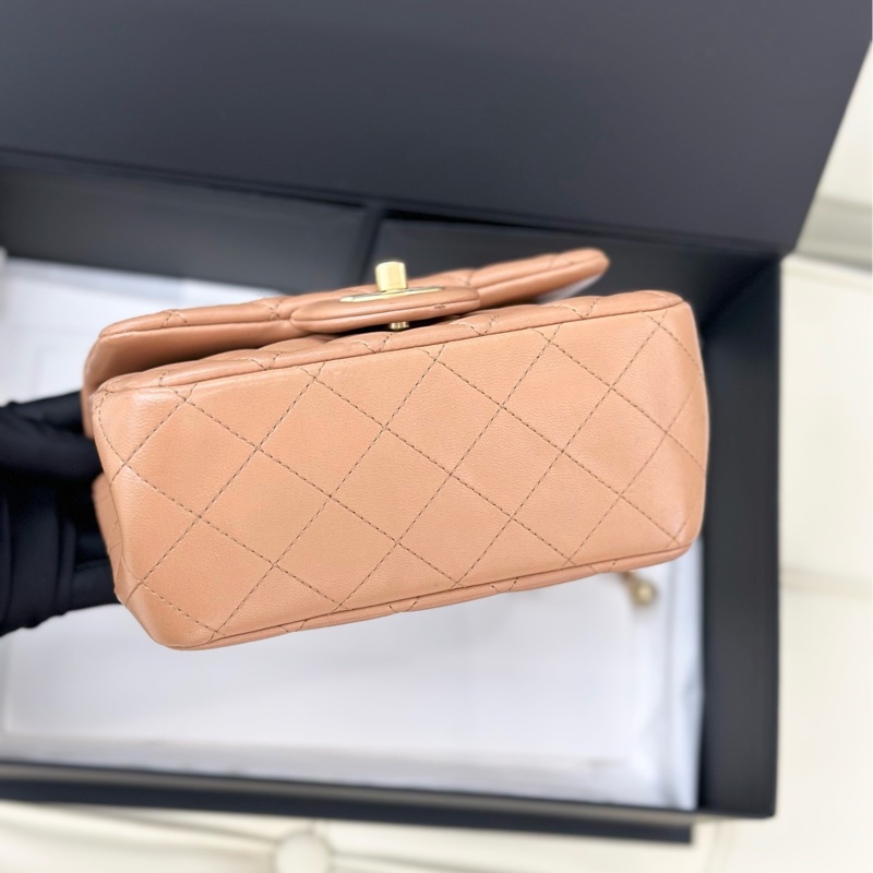 ❣️NS級 全新閒置 Chanel 24K 奶茶棕色羊皮金球方胖子 單肩斜挎包-3