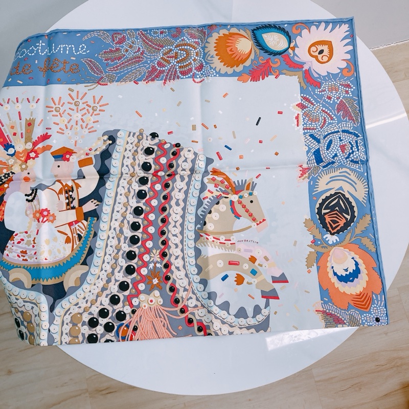MS0581 HERMES 愛馬仕民族服飾衣服方型絲巾COSTUME DE FETE SCARF 90 X 90CM SILK-4