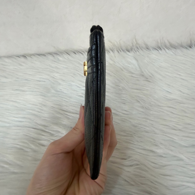 Chanel A81254 黑荔枝皮金釦boy長卡包-2