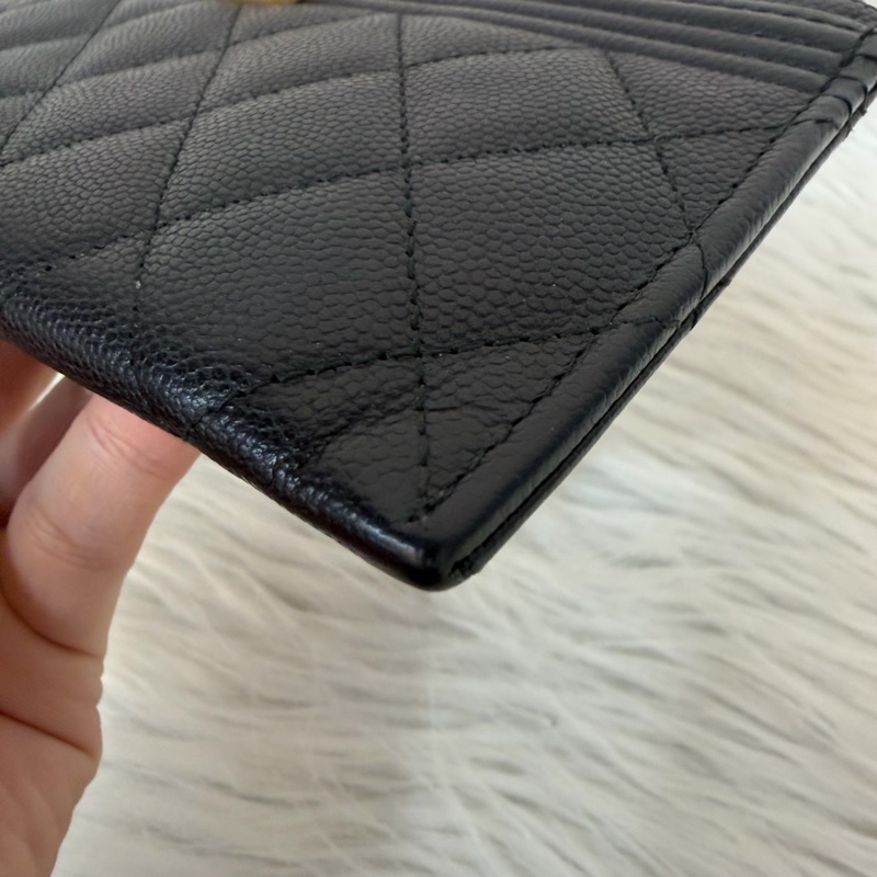 Chanel A81254 黑荔枝皮金釦boy長卡包-4