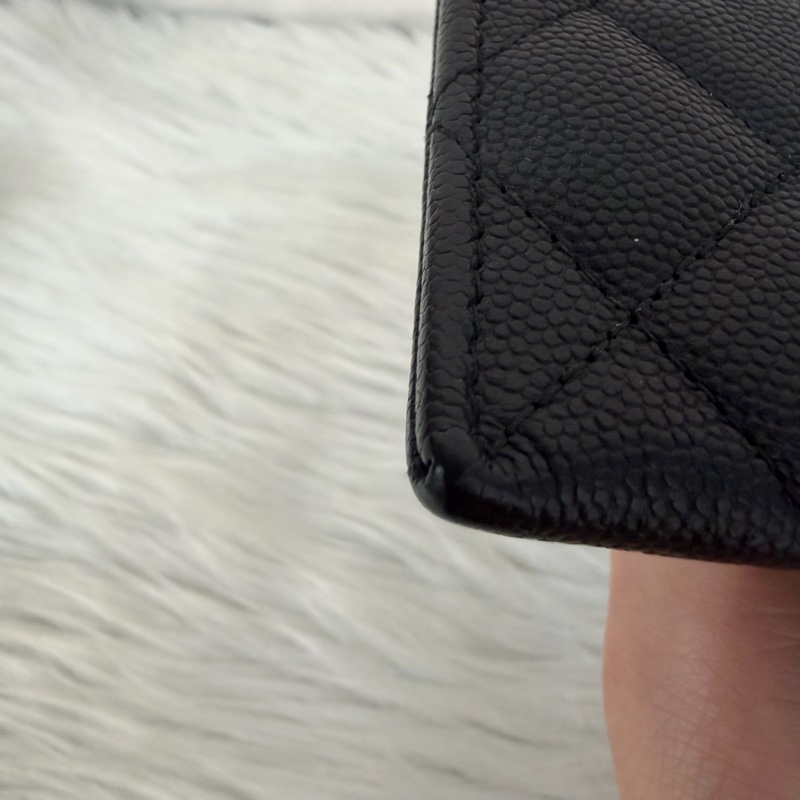 Chanel A81254 黑荔枝皮金釦boy長卡包-6