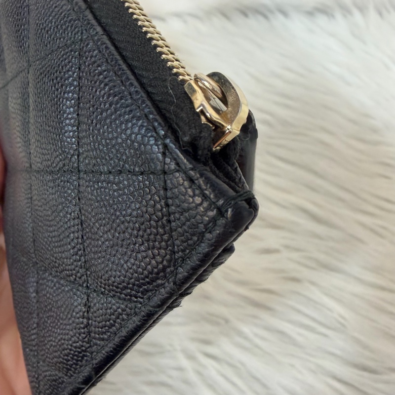 Chanel A81254 黑荔枝皮金釦boy長卡包-9