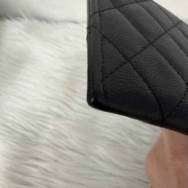 Chanel A81254 黑荔枝皮金釦boy長卡包-10