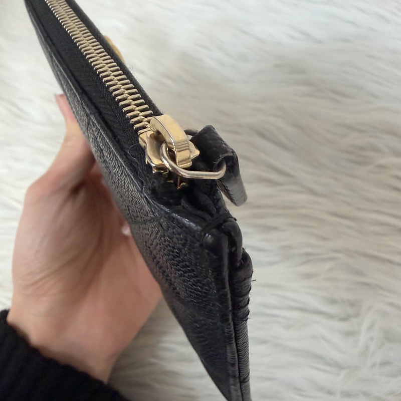 Chanel A81254 黑荔枝皮金釦boy長卡包-16