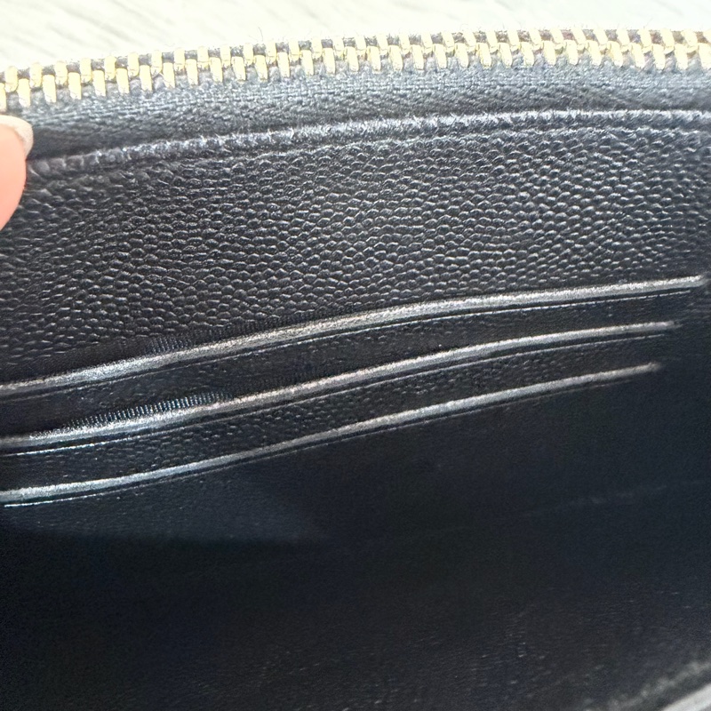 Chanel A81254 黑荔枝皮金釦boy長卡包-19