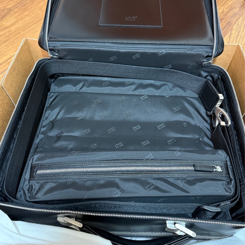 萬寶龍 Laptop Case with 2 Compartment 電腦包-3