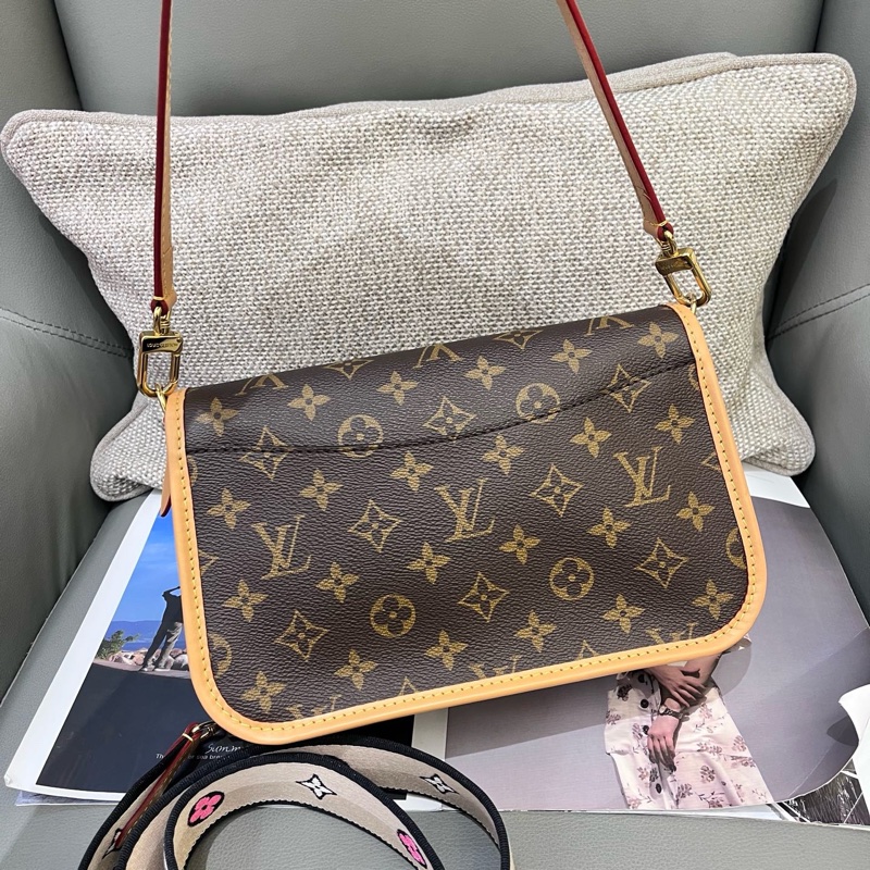 LV diane 法棍包黑色肩帶 芯片款-1