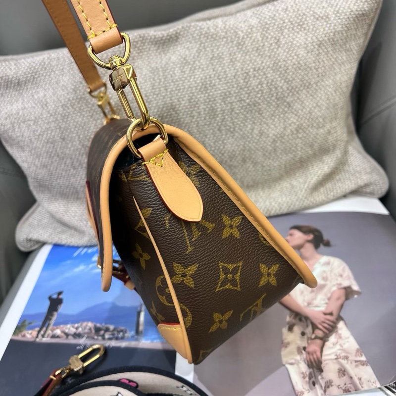 LV diane 法棍包黑色肩帶 芯片款-2