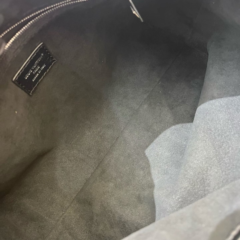 LV 芯片款Carryall 小號羊皮黑武士-4