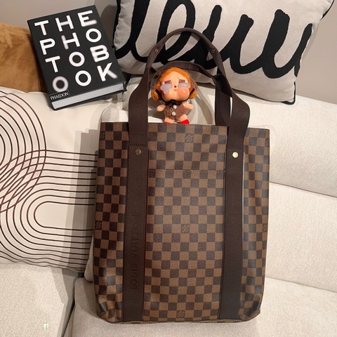 Lv BEAUBOURG tote bag 可放A4 file