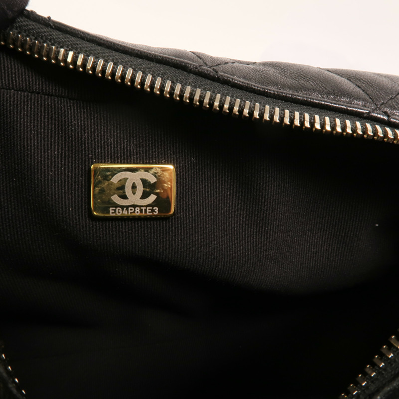 CHANEL 羊皮皮革Chain Shoulder金扣鏈帶肩背袋-6