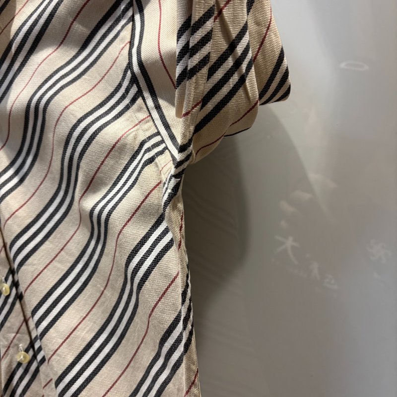 【美收精品】BURBERRY茶色格紋長袖襯衫 4-996-3