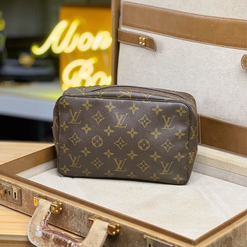 上架中🔑Louis Vuitton 老花漱洗包23m-0