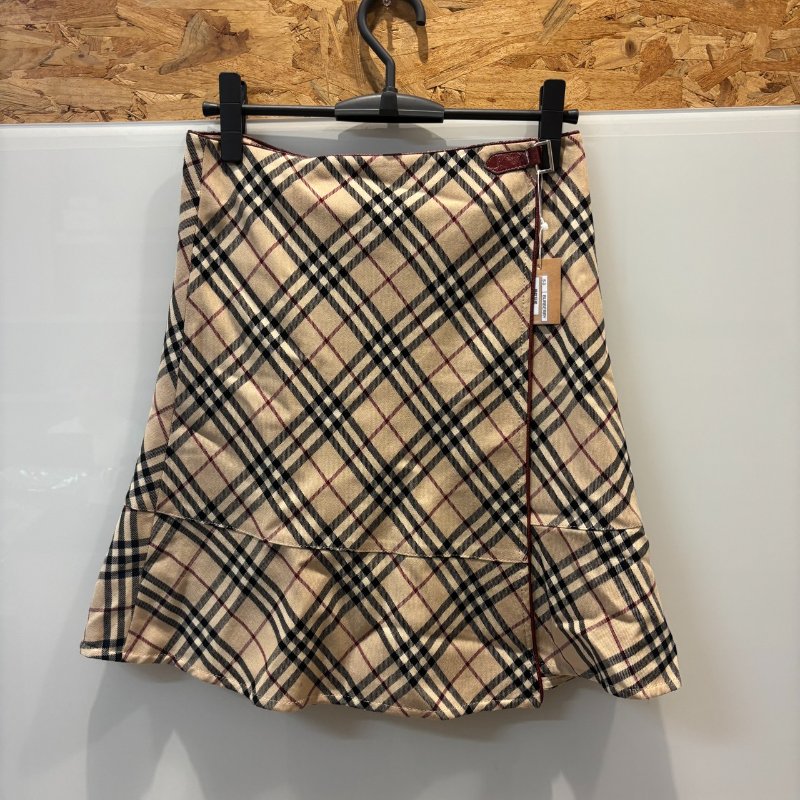 【美收精品】BURBERRY格紋短裙 5-3-0