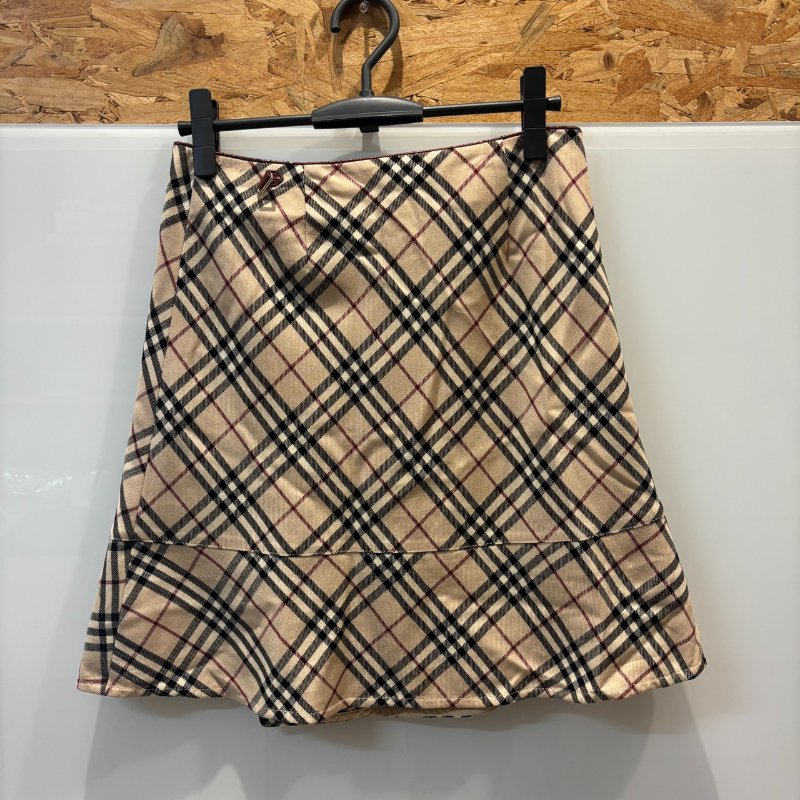 【美收精品】BURBERRY格紋短裙 5-3-1