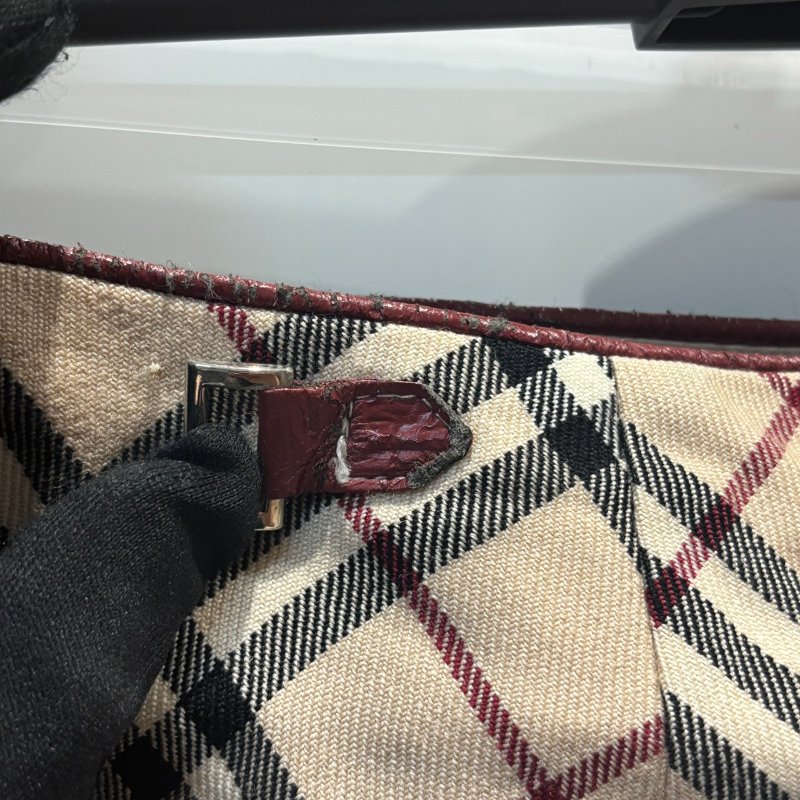 【美收精品】BURBERRY格紋短裙 5-3-4