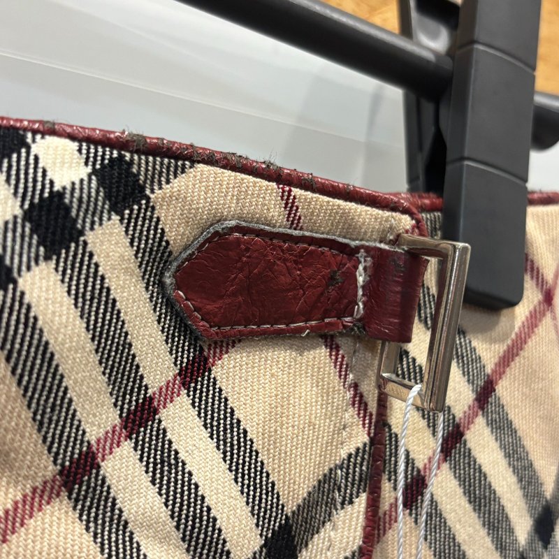 【美收精品】BURBERRY格紋短裙 5-3-5
