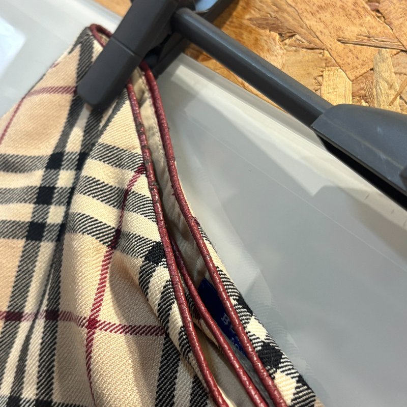 【美收精品】BURBERRY格紋短裙 5-3-6