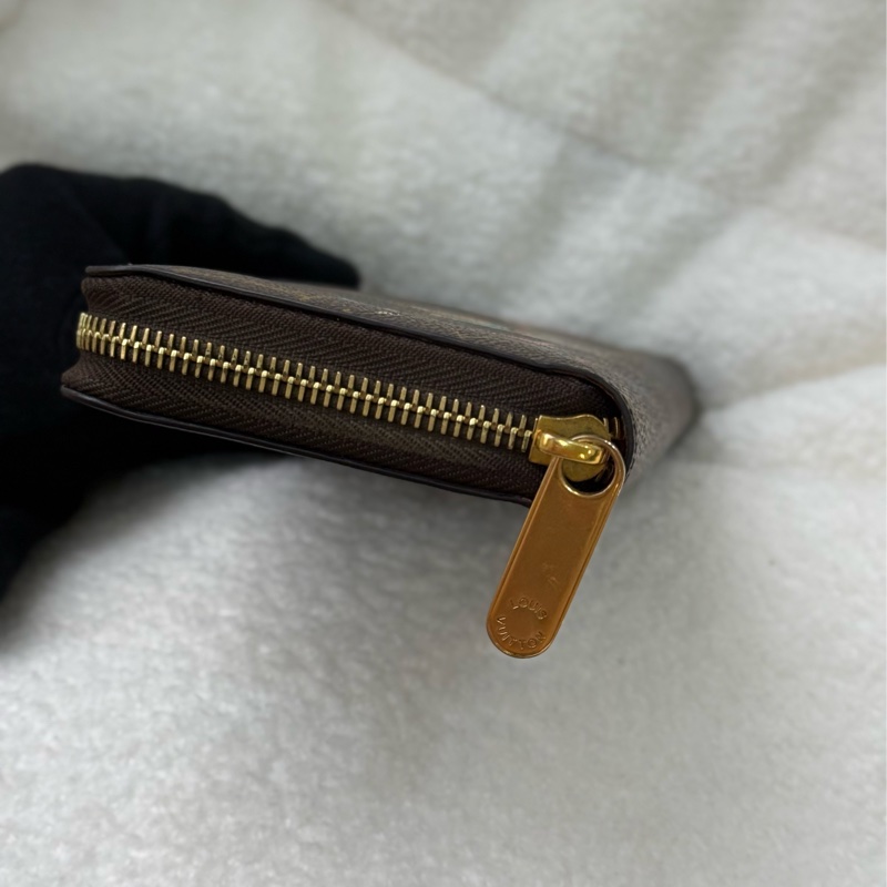 （國外購證🌍）LV 聖誕限定 Transatlantic 旅行插畫 Zippy 拉鍊長夾-2