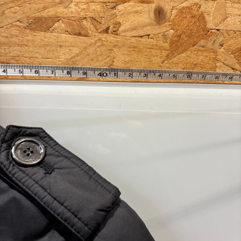 【美收精品】BURBERRY黑色羽絨外套 5-22-12