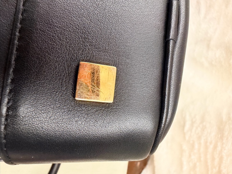 LOEWE 羅威 AMAZONA 19 方形包 Anagram 緹花拼小牛皮款（海軍藍/黑）。金扣-40