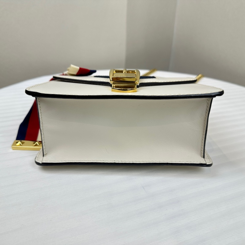 古馳/Gucci Sylvie Mini金扣白色牛皮 條紋織帶鏈條斜背包 17x7.5x14cm-5