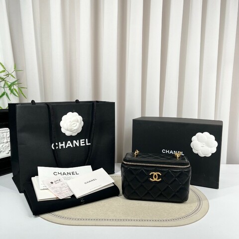 CHANEL香奈兒 25年9月全套 芯片款 黑色菱格紋小羊皮盒子化妝盒包 容量完全OK 可手提可單肩可斜挎