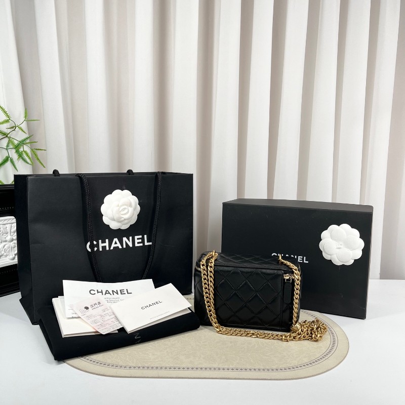 CHANEL香奈兒 25年9月全套 芯片款 黑色菱格紋小羊皮盒子化妝盒包 容量完全OK 可手提可單肩可斜挎-6