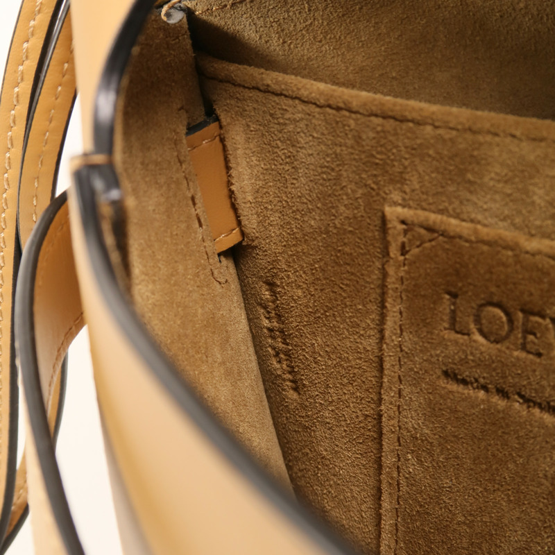 LOEWE 牛皮皮革Gate Small金扣肩背袋-6