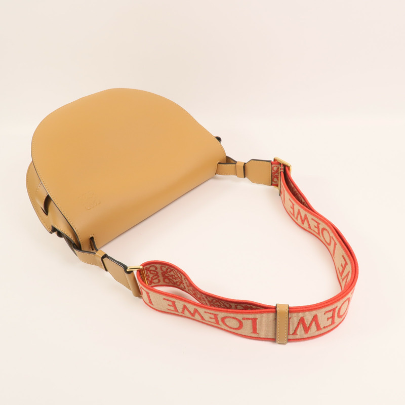 LOEWE 牛皮皮革Gate Small金扣肩背袋-7