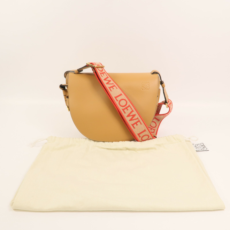 LOEWE 牛皮皮革Gate Small金扣肩背袋-8