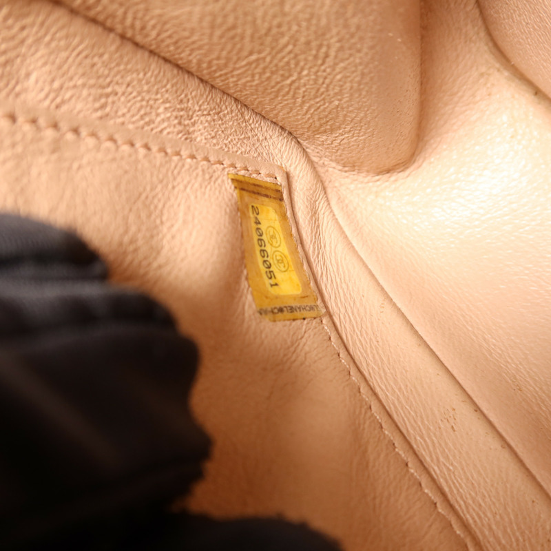 CHANEL 牛皮皮革Chain Shoulder金扣鏈帶肩背袋-6