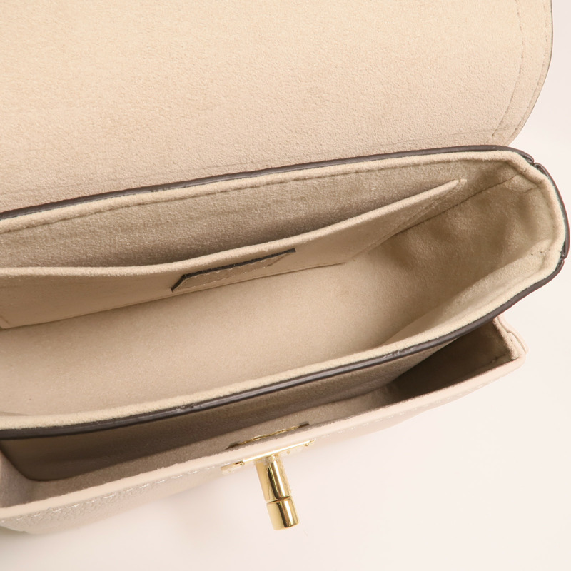 LOUIS VUITTON 牛皮皮革Lockme Tender金扣手挽肩背兩用袋-4