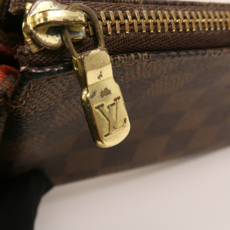 LOUIS VUITTON Damier Marais金扣肩背袋-15