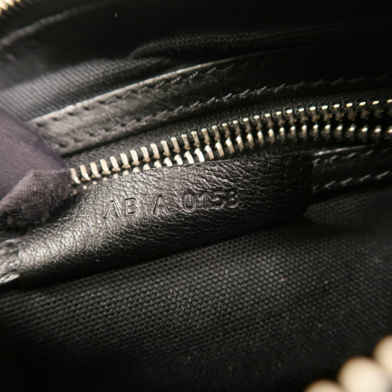 GIVENCHY 牛皮皮革Pandora Mini銀扣肩背袋-6