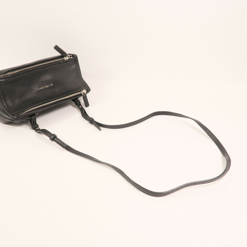GIVENCHY 牛皮皮革Pandora Mini銀扣肩背袋-8
