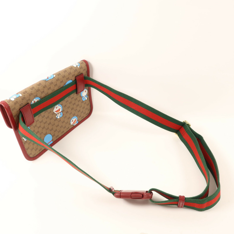 GUCCI 塗層帆布Doraemon X Gucci金扣腰包-8