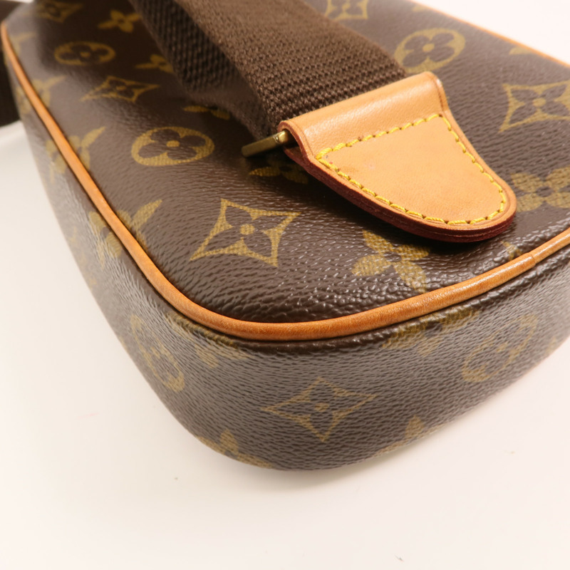 LOUIS VUITTON Monogram Pochette Gange金扣腰包-12