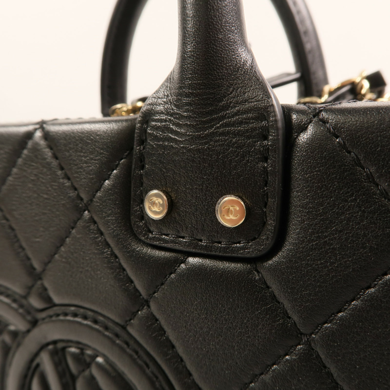 CHANEL 牛皮皮革Chain Shoulder金扣手挽肩背兩用袋-13