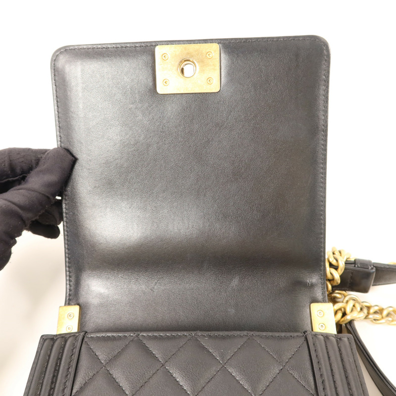 CHANEL 牛皮皮革Le Boy金扣鏈帶肩背袋-12