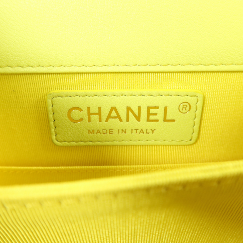CHANEL 牛皮皮革Le Boy金扣鏈帶肩背袋-5
