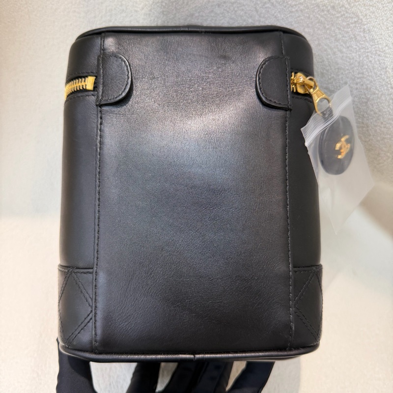 CHANEL 黑金色化妝盒 XB888-2