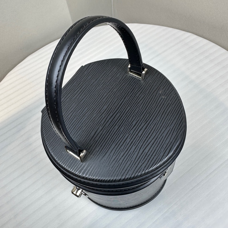 路易威登/Louis Vuitton 銀扣水波紋黑色Epi牛皮發財桶15x14x17cm-4