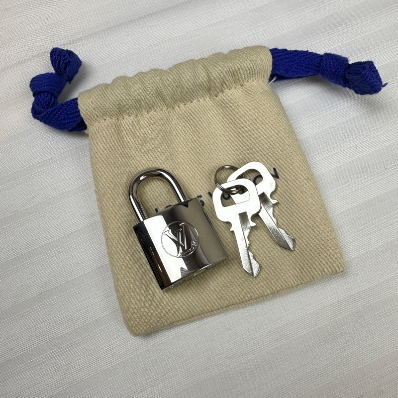 路易威登/Louis Vuitton 銀扣水波紋黑色Epi牛皮發財桶15x14x17cm-8