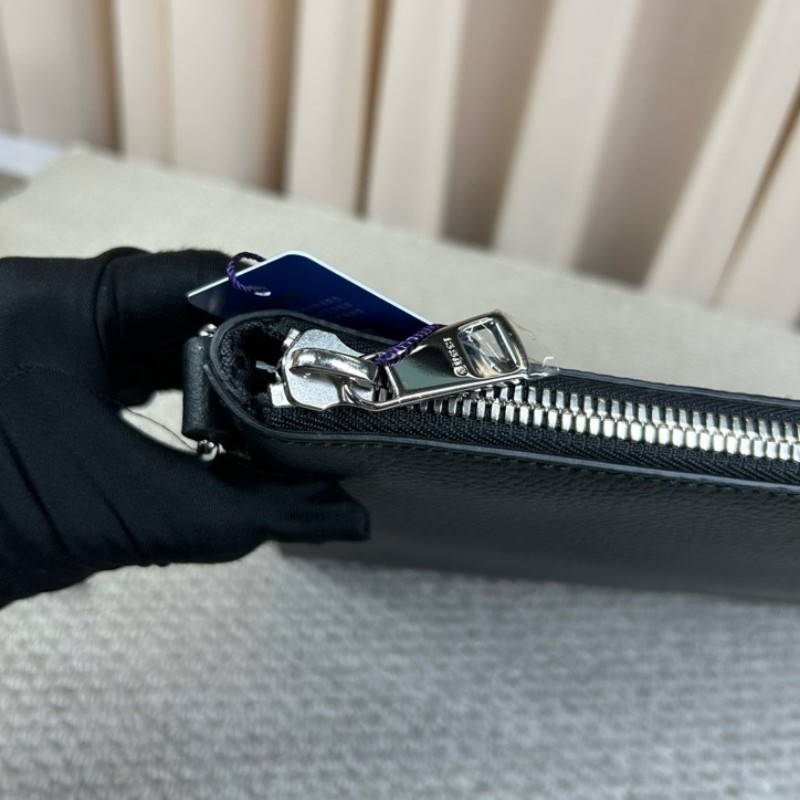 Gucci古馳黑色顆粒牛皮手拿包 簡約大方 皮質柔軟 容量很實用 有手拎繩 商務休閒都合適-21