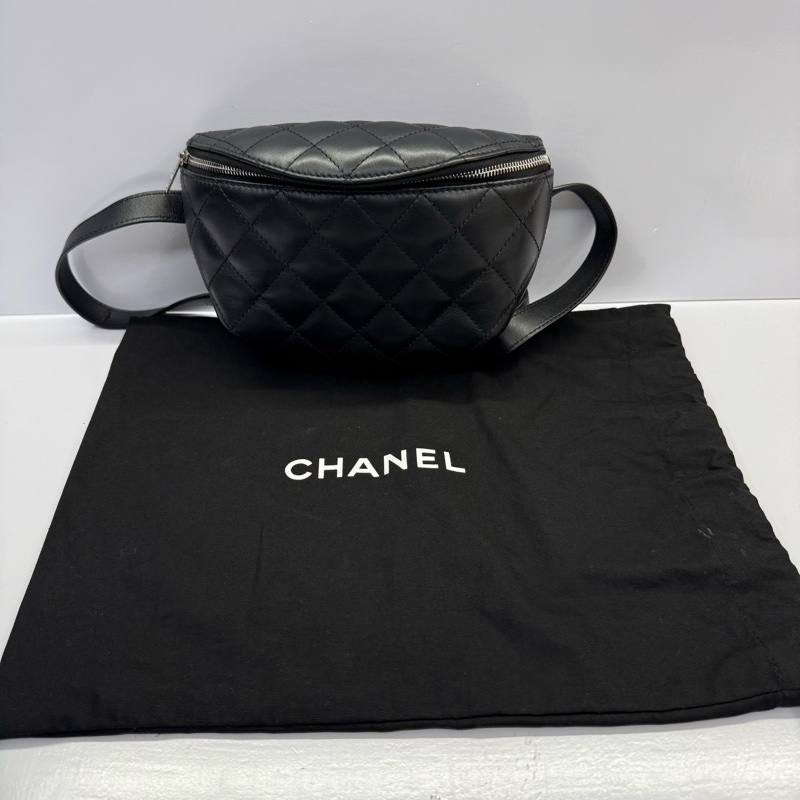 CHANEL 香奈兒 黑色菱格紋牛皮腰包 UNIFORM BUMBAG NO.31 （無卡）-2