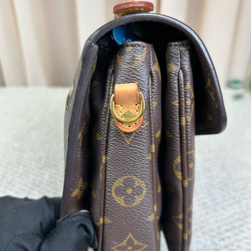 LV路易威登老花郵差包 經典Monogram配色 金色五金，肩帶可調節 單肩斜挎手提都ok 日常百搭容量實用-17